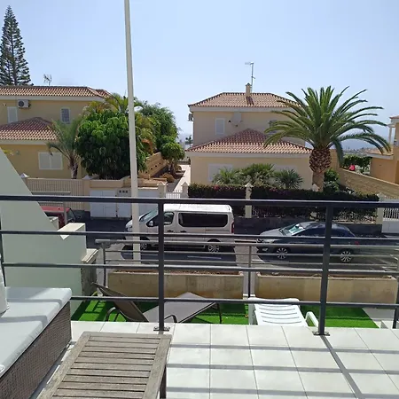 Villa-costaadeje-3br-balcony-wifi-parking Villa Costa Adeje (Tenerife)