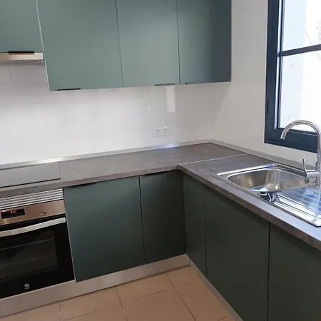 Villa-costaadeje-3br-balcony-wifi-parking فيلة أذيخي