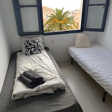 Villa-costaadeje-3br-balcony-wifi-parking فيلة أذيخي