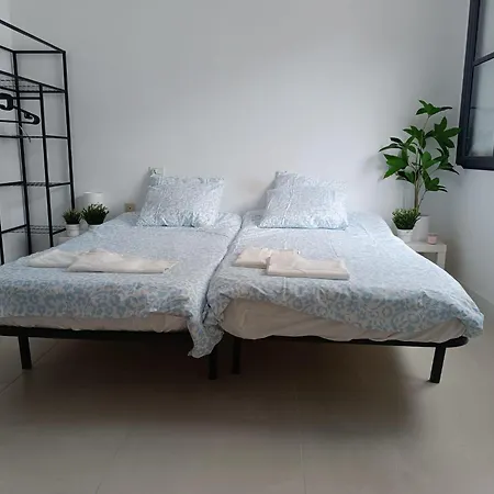 Villa-costaadeje-3br-balcony-wifi-parking فيلة أذيخي